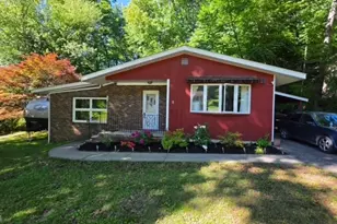 5 Lakeview Dr S, Vernon, NJ 07419 - Photo 1