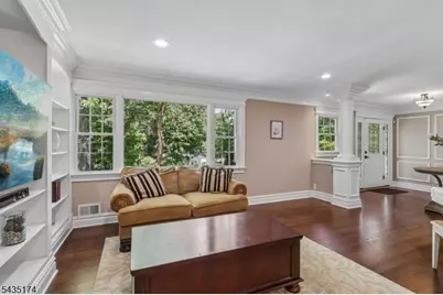 27 Burlington Rd, Berkeley Heights Township, NJ 07974 - Photo 3