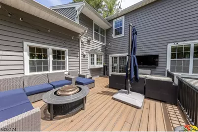 27 Burlington Rd, Berkeley Heights Township, NJ 07974 - Photo 21