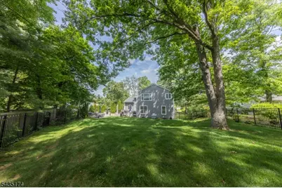 27 Burlington Rd, Berkeley Heights Township, NJ 07974 - Photo 25