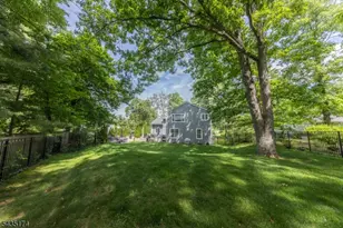 27 Burlington Rd, Berkeley Heights Township, NJ 07974 - Photo 25