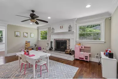 27 Burlington Rd, Berkeley Heights Township, NJ 07974 - Photo 19