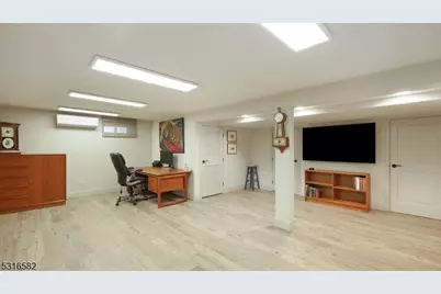 5 Johanna Ln, Watchung, NJ 07069 - Photo 29