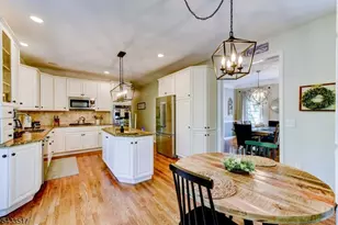 302 Kelly Dr, Branchburg Township, NJ 08853 - Photo 15