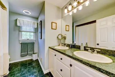 302 Kelly Dr, Branchburg Township, NJ 08853 - Photo 29