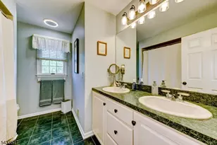 302 Kelly Dr, Branchburg Township, NJ 08853 - Photo 29