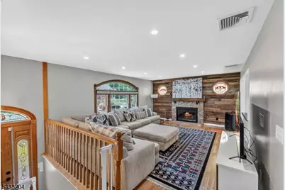 34 Sweetman Ln, West Milford Twp., NJ 07480 - Photo 3