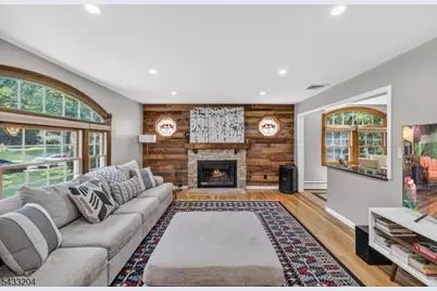34 Sweetman Ln, West Milford Twp., NJ 07480 - Photo 5