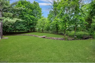 185 Ratzer Rd, Wayne, NJ 07470 - Photo 31