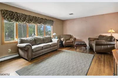 185 Ratzer Rd, Wayne, NJ 07470 - Photo 17