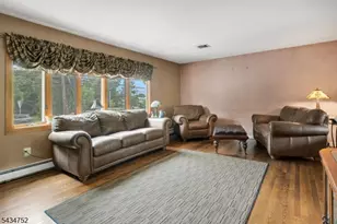185 Ratzer Rd, Wayne, NJ 07470 - Photo 17