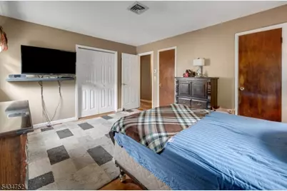 185 Ratzer Rd, Wayne, NJ 07470 - Photo 29