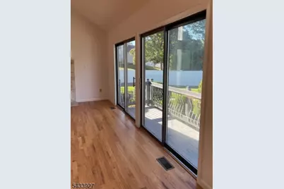 73 Linda Ln, Edison, NJ 08820 - Photo 7