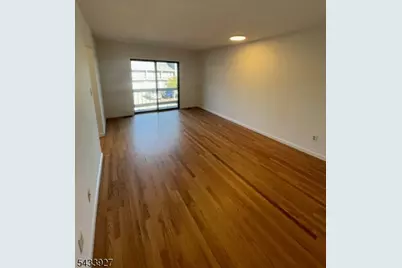 73 Linda Ln, Edison, NJ 08820 - Photo 29