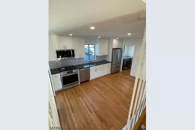 73 Linda Ln, Edison, NJ 08820 - Photo 9