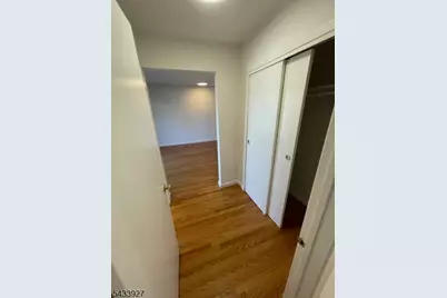 73 Linda Ln, Edison, NJ 08820 - Photo 27