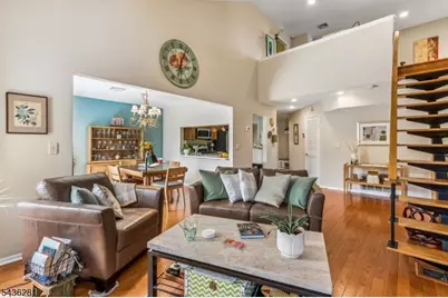 8 Quartz Ln, Paterson, NJ 07501 - Photo 7
