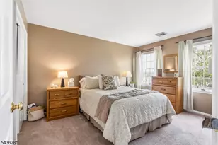 8 Quartz Ln, Paterson, NJ 07501 - Photo 15