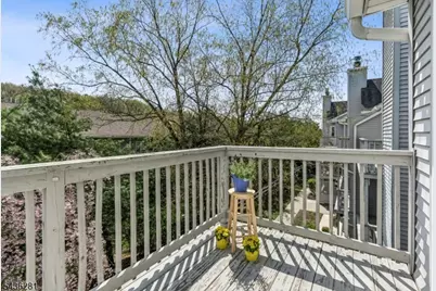 8 Quartz Ln, Paterson, NJ 07501 - Photo 25