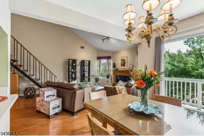 8 Quartz Ln, Paterson, NJ 07501 - Photo 5