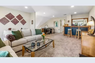 8 Quartz Ln, Paterson, NJ 07501 - Photo 17