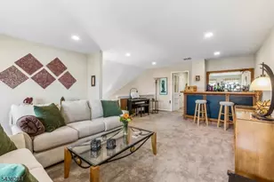 8 Quartz Ln, Paterson, NJ 07501 - Photo 17