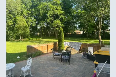 30 N Dell Ave, Roxbury Township, NJ 07847 - Photo 5