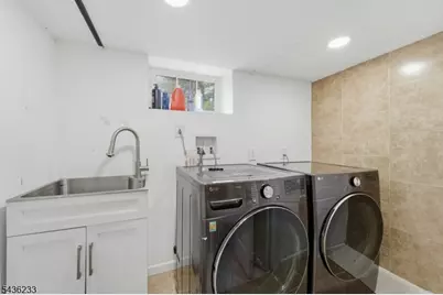 285 W Hudson Ave, Englewood, NJ 07631 - Photo 27