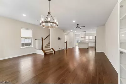 1 Haralson Ct, Livingston Twp., NJ 07039 - Photo 5