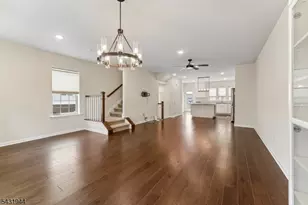 1 Haralson Ct, Livingston Twp., NJ 07039 - Photo 5