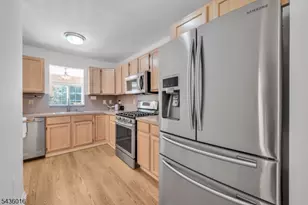 4 Woodmont Dr, Randolph Township, NJ 07869 - Photo 7