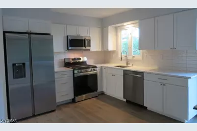 25 Storms Ave #B, Wanaque, NJ 07420 - Photo 9