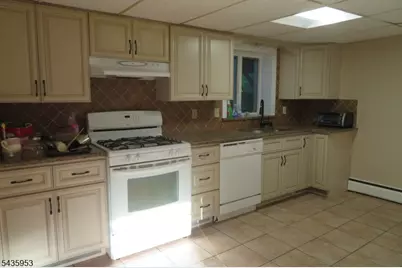 25 Storms Ave #B, Wanaque, NJ 07420 - Photo 31
