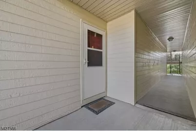 195 English Pl, Bernards Township, NJ 07920 - Photo 5