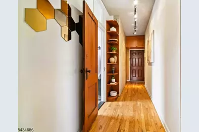 54-60 McWhorter St #207, Newark, NJ 07105 - Photo 21