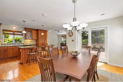 197 Woodbine Cir, New Providence, NJ 07974 - Photo 11