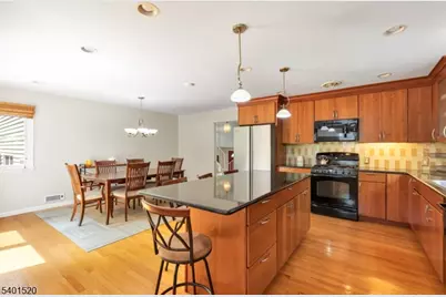 197 Woodbine Cir, New Providence, NJ 07974 - Photo 15