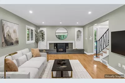 17 Hilltop Ter, Red Bank, NJ 07701 - Photo 7