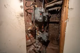 352 N 7th St, Newark, NJ 07107 - Photo 31