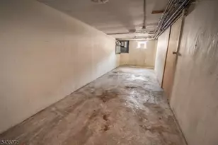 352 N 7th St, Newark, NJ 07107 - Photo 27