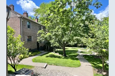 181 Long Hill Rd #A7, Little Falls Township, NJ 07424 - Photo 3