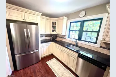 181 Long Hill Rd #A7, Little Falls Township, NJ 07424 - Photo 5