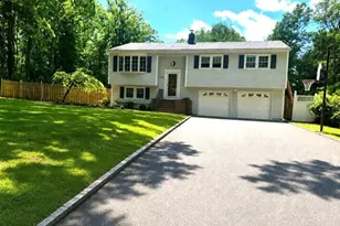 100 Fawn Ridge Dr, Long Hill Township, NJ 07946 - Photo 1