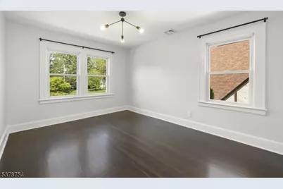 34 Parkview Dr, Millburn, NJ 07041 - Photo 7