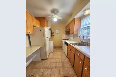 43 Conforti Ave #65, West Orange Township, NJ 07052 - Photo 3