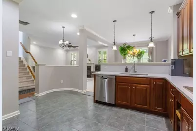 28 Devonshire Dr, Clifton, NJ 07013 - Photo 19