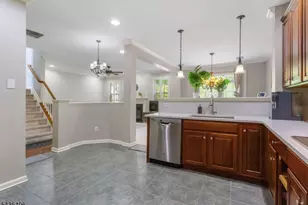 28 Devonshire Dr, Clifton, NJ 07013 - Photo 19