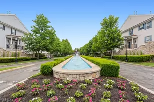 28 Devonshire Dr, Clifton, NJ 07013 - Photo 3