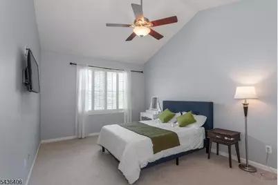 28 Devonshire Dr, Clifton, NJ 07013 - Photo 33