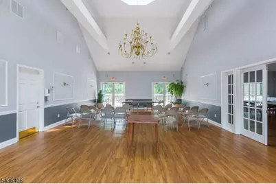 28 Devonshire Dr, Clifton, NJ 07013 - Photo 39
